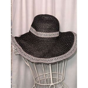 Women's Wide Brim Straw Hat Black White sparkly Natural Sun Hat Fabric: ladies O